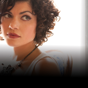 Carrie Rodriguez & The Sacred Hearts