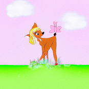 "Look, Maw! A baby deer!"