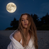 Wonderland: Midnight Deluxe