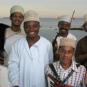 dhow crossing