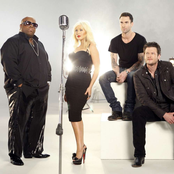 Christina Aguilera,cee Lo Green,adam Levine & Blake Shelton