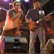 TRieSTe -TiRaNDo De eXTiNToR