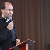 Padre Paulo Ricardo De Azevedo Júnior