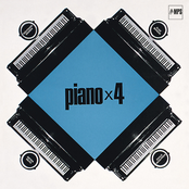 Piano x 4