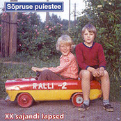 Xx Sajandi Lapsed by Sõpruse Puiestee