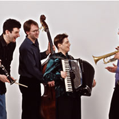 the flying bulgar klezmer band