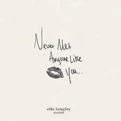 Never Met Anyone Like You - Single