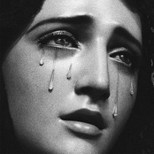 未知の幽霊の背後に