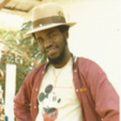 ripton hilton (eek-a-mouse)