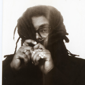 Elmiene: Heat The Streets