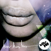 Kiss Kiss Kiss Single