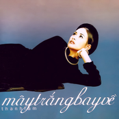 Mây Trắng Bay Về