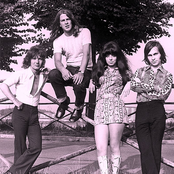 shocking blue