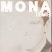 Mona: Teenager