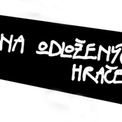 bedna odložených hraček