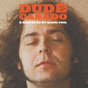 À Esquerda De Quem Vem
