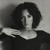 Jennifer Beals