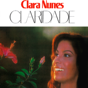 Às Vezes Faz Bem Chorar by Clara Nunes