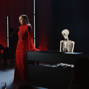 Dainininkė dar viena