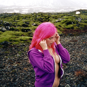 Addison Rae: Headphones On