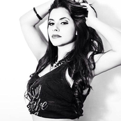 Myra Calado - Perfil