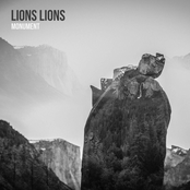 Lions Lions: Monument