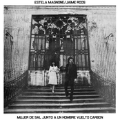 Mujer de Sal Junto a un Hombre Vuelto Carbón