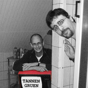 Tannengruen