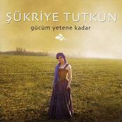 Sari Manolim by Şükriye Tutkun