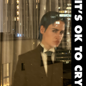 it's ok to cry (hôtel pour SOPHIE)