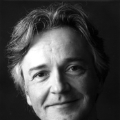 hartmut höll