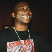 U A BITCH [✞RIP OLDMANAV✞] [FULL MIXTAPE]