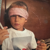 comehelpglo: god im sad as shit