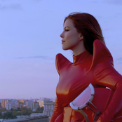 Люди за стеклом