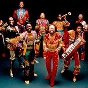 Earth, Wind & Fire için avatar