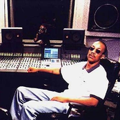 dj pooh