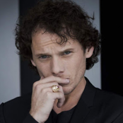 Anton Yelchin Official