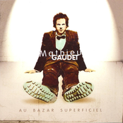 Au bazar superficiel