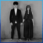 U2 - LANDLADY
