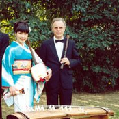 rié yanagisawa and clive bell