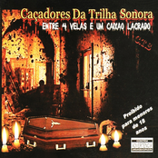 Entre 4 Velas, e um Caixão Lacrado