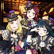 Guilty Kiss (逢田梨香子, 小林愛香, 鈴木愛奈)