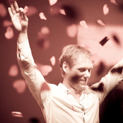 Armin Van Buuren & Dj Shah Feat. Chris Jones