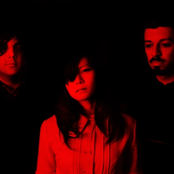 Asobi Seksu photo provided by Last.fm