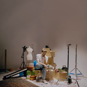 כותב שירי פרידה