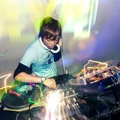 dj seven aka セベネp