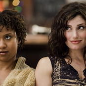 Idina Menzel / Tracie Thoms