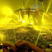 Sensation White 2004