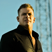 Alex Riley