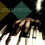 SWEET GARDEN